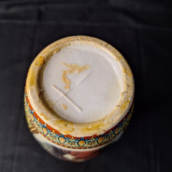 Vintage Satsuma Style Moriage Vase Madonna and Child Angels Gold Gilt Floral 8.5 - Picture 7 of 14